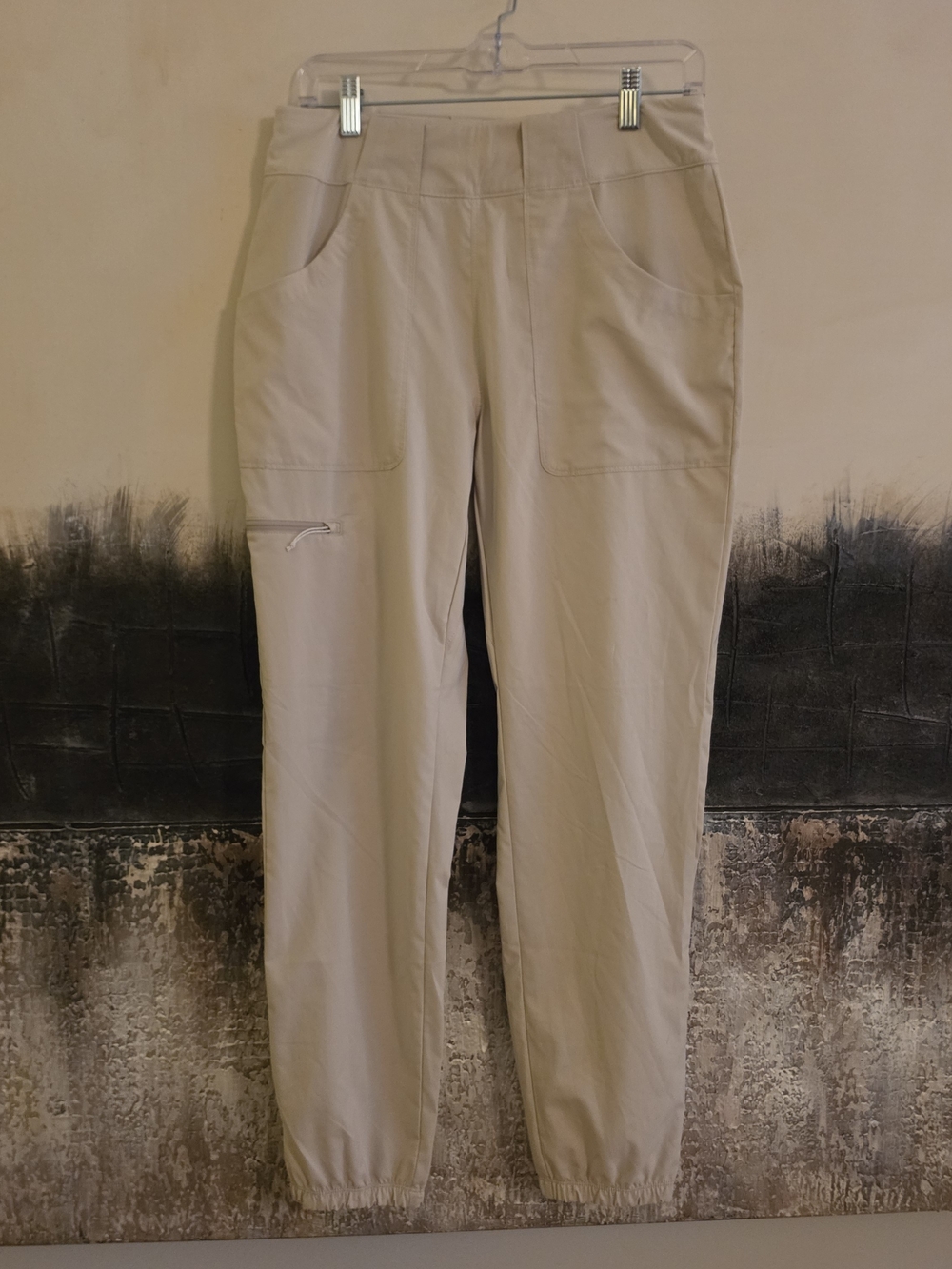 Patagonia Cream Elastic-Waist 5 Pocket Hiking/Jogger Pants